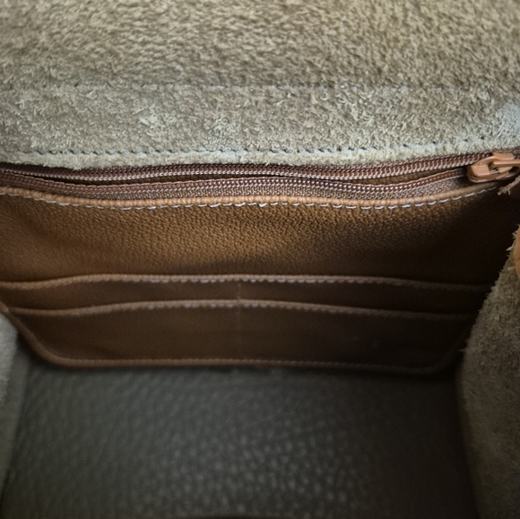 Dooney And Bourke Tan Pebbled Leather Top Handle Handbag - Picture 12 of 15